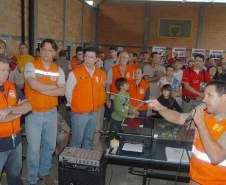 Defesa Civil faz exercício simulado de ação em caso de desastres naturais ou risco iminente de acidentes em Antonina, Litoral do Estado. O exercício simulado de abandono emergencial mobilizou moradores e representantes de órgãos e instituições que precisam agir em conjunto nas situações de emergência. Antonina, 12/11/2011.Foto: José Adair Gomercindo / AENotícias