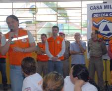 Defesa Civil faz exercício simulado de ação em caso de desastres naturais ou risco iminente de acidentes em Antonina, Litoral do Estado