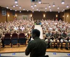 Reunião com efetivo.