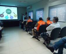 5ª COREDEC coordena fiscalização no manuseio e armazenamento de produtos perigosos no Município de Sarandi.