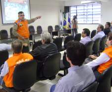 PALESTRA COMDEC ARAPONGAS.