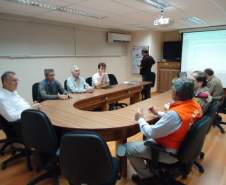 5ª COREDEC  realiza reunião com a COMDEC/Prefeitura, Copel e GVT, afim elaborar um protocolo de atendimento aos desastres naturais na cidade de Maringá.