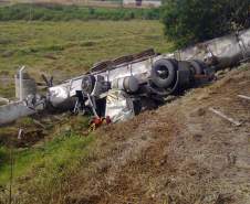 Acidente durante o Transporte de Produto Perigoso em Sengés