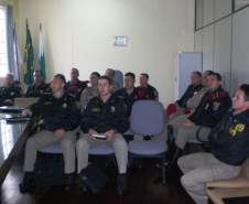 
	Na data de 12 de Junho 2012, na Sede do 2º GB em Ponta Grossa, realizou-se uma  Instrução aos Comandantes de SGB/SB e  Supervisores dos PBC, com a finalidade de orientá-los a dar assistência aos Coordenadores Municipais de Defesa Civil  no preenchimento de documentos no Sistema de Defesa Civil (SISDC)