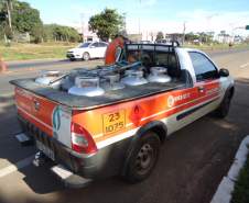 Fiscalização de produtos perigosos em Cianorte  2012, vistoria em veiculo transportando gás.
