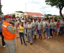 15ª Coordenadoria Regional de Defesa Civil participa de simulação de evacuação de prédio escolar no município de Mariluz-PR.