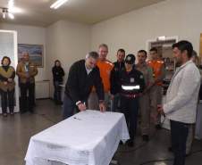 2ª CORPDEC participa da  Assinatura do Plano de Contingência 
do Município de Imbituva 


No período da manhã do dia 22 de Julho de 2014, na Prefeitura Municipal, foi assinado o Plano de Contingência da Comissão Municipal de Proteção e Defesa Civil do Município de Imbituva