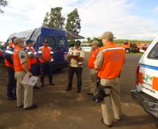 A 15ª Coordenadoria Regional de Proteção e Defesa Civil – 6º Subgrupamento de Bombeiros Independente realizou no dia 14 de Abril de 2015, fiscalização ao transporte rodoviário de produtos perigosos na Rodovia PR 323, Km 286, município de Cruzeiro do Oeste, Posto do BPRV, conforme cronograma anual de Fiscalização de Produtos Perigosos .