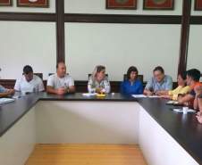 REUNIÃO SOBRE A DENGUE REÚNE INTEGRANTES DA DEFESA CIVIL ESTADUAL, PREFEITO, SECRETARIAS E REPRESENTANTES DA DEFESA CIVIL REGIONAL E MUNICIPAL EM PARANAGUÁ.