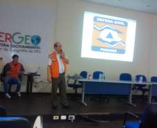 No dia 10 de junho de 2016 à tarde, a 3ª Coordenadoria Regional de Proteção e Defesa Civil (3ª CORPDEC) participou de evento que integrou 32ª Semana de Geografia da Universidade Estadual de Londrina