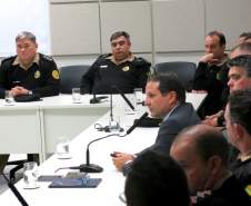 Na tarde da última quarta-feira (15/06) o Coordenador Executivo de Proteção e Defesa Civil, Ten.-Cel. Edemilson de Barros, ministrou uma palestra sobre a metodologia de Defesa Civil para os militares do Curso de Aperfeiçoamento de Oficiais (CAO) da Polícia Militar do Paraná.