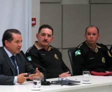 Na tarde da última quarta-feira (15/06) o Coordenador Executivo de Proteção e Defesa Civil, Ten.-Cel. Edemilson de Barros, ministrou uma palestra sobre a metodologia de Defesa Civil para os militares do Curso de Aperfeiçoamento de Oficiais (CAO) da Polícia Militar do Paraná.