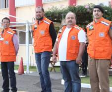 A 3ª Coordenadoria Regional de Proteção e Defesa Civil (3ª CORPDEC) agradeceu os voluntários radioamadores da região, na Solenidade Militar Alusiva ao Dia Nacional do Bombeiro, no último dia 01 (sexta feira), na sede do 3º Grupamento de Bombeiros em Londrina. 