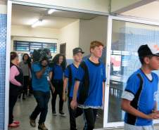Na tarde da última terça-feira, a Coordenadoria Estadual de Proteção e Defesa Civil e a 1ª Coordenadoria Regional de Proteção e Defesa Civil (CORPDEC), através do Programa Brigadas Escolares, realizaram treinamento do Plano de Abandono no Colégio Estadual Professor Teobaldo Leonardo Kletemberg, no Sítio Cercado, em Curitiba