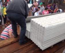 Um dos municípios mais afetados durante as chuvas de granizo desta terça-feira (12) foi Salto do Lontra, que teve danos e prejuízos extensivos em todo o município, afetando tanto os moradores quanto a administração pública local
