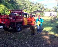 No último sábado (23/07) o Corpo de Bombeiros, em atividade de Defesa Civil, juntamente com a equipe da Rede Estadual de Emergência de Radioamadores (REER) da 8ª Coordenadoria Regional de Proteção e Defesa Civil – participou de simulado de radiocomunicação na comunidade de Capituva, Município de Morretes, no litoral do Paraná. A localidade é área vulnerável a queda de barreiras, além de já ter sido atingida por enxurradas e corridas de massa em 27 de dezembro de 2015.