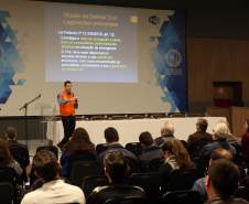 Empreendedores, agências reguladoras, órgãos do Governo do Estado e profissionais da área de engenharia se reuniram nesta terça-feira (23), em Curitiba, para o seminário “Plano de Ação de Emergência de Barragens – Interrelações entre órgãos do Governo e Empreendedores”. A proposta foi debater as ações de prevenção e ação em casos de acidentes em barragens, para evitar tragédias como a que aconteceu em Mariana, Minas Gerais, em novembro do ano passado. 