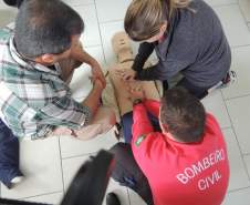 No dia 16 de setembro a Coordenadoria Estadual de Proteção e Defesa Civil (CEPDEC), por intermédio do Centro Universitário de Estudos e Pesquisas sobre Desastres – CEPED/PR formou 58 brigadistas de incêndio, sendo 23 do Palácio Iguaçu e 58 do Palácio das Araucárias