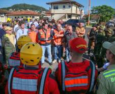 Em União da Vitória, governador Ratinho Junior anuncia pacote para auxílio às vítimas de enchentes