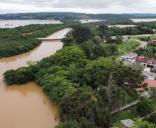 Paraná tem 13 municípios em situação de emergência e Estado atende famílias afetadas