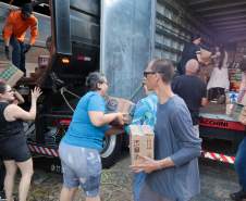 Estado envia nova remessa com mais de 300 toneladas de donativos ao Rio Grande do Sul