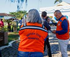 Moradores de Morretes e União da Vitória recebem teste de alerta de eventos climáticos