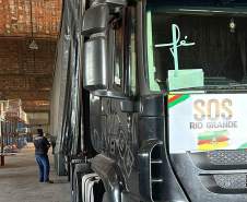Paraná envia 10 mil cestas básicas às famílias gaúchas impactadas pela enchente