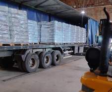 Paraná envia 10 mil cestas básicas às famílias gaúchas impactadas pela enchente