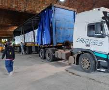 Paraná envia 10 mil cestas básicas às famílias gaúchas impactadas pela enchente