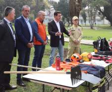 Autoridades e equipamentos que serão adquiridos