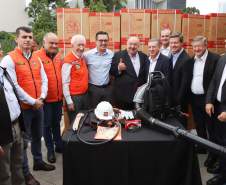 Resposta rápida: Estado entrega equipamentos a 100 municípios para combate a incêndios