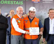Resposta rápida: Estado entrega equipamentos a 100 municípios para combate a incêndios
