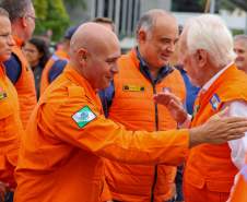 Resposta rápida: Estado entrega equipamentos a 100 municípios para combate a incêndios