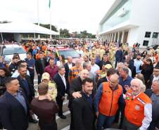 Resposta rápida: Estado entrega equipamentos a 100 municípios para combate a incêndios