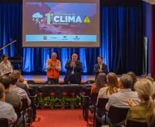 Conferência do Clima reúne prefeituras, apresenta dados meteorológicos e discute futuro