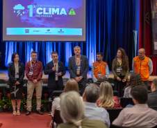 Conferência do Clima reúne prefeituras, apresenta dados meteorológicos e discute futuro