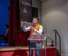 Conferência do Clima reúne prefeituras, apresenta dados meteorológicos e discute futuro