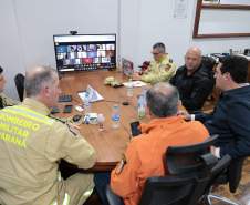 Governo manda dezenas de bombeiros e equipes da saúde para auxiliar Rio Bonito do Iguaçu