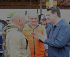 Em Rio Bonito do Iguaçu, Ratinho Junior anuncia força-tarefa para reconstrução das casas