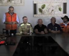 Em Rio Bonito do Iguaçu, Ratinho Junior anuncia força-tarefa para reconstrução das casas