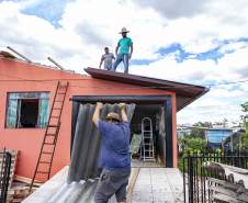 Histórias comoventes: moradores de Rio Bonito do Iguaçu começam a reconstruir a vida