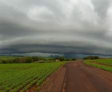 Simepar alerta para novos temporais nos próximos dias; Defesa Civil orienta cuidados