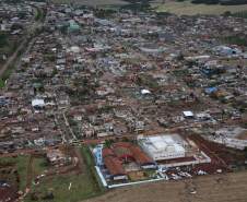 Ratinho Junior decreta estado de calamidade pública em Rio Bonito do Iguaçu após tornado