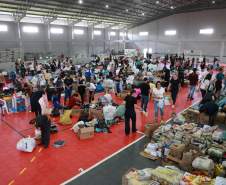 Com mais de mil desalojados e desabrigados, governo e municípios preparam abrigos