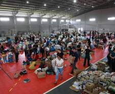 Com mais de mil desalojados e desabrigados, governo e municípios preparam abrigos