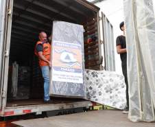 Com mais de mil desalojados e desabrigados, governo e municípios preparam abrigos