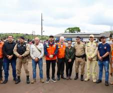 Governador em exercício vistoria estragos causados por temporal em Apucarana