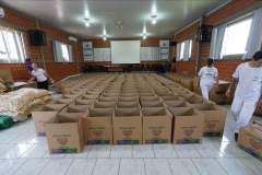 Paraná enviará alimentos, 144 mil copos de água da Sanepar e colchões ao Rio Grande do Sul