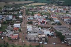 Estado propõe lei com auxílio de R$ 50 mil por família para agilizar ajuda a cidades atingidas por tornado