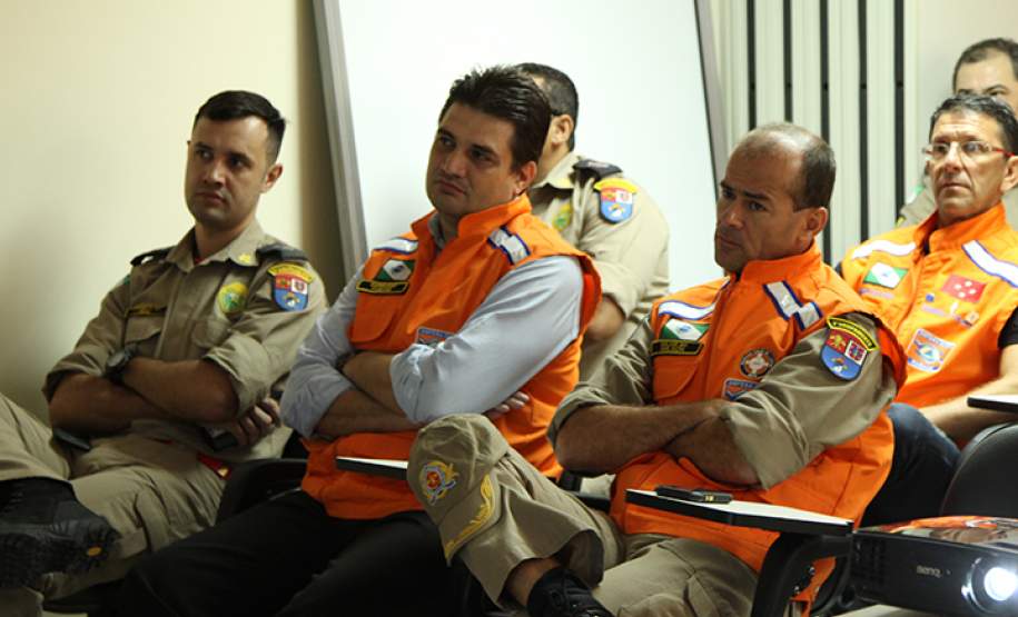 3ª CORPDEC promove palestra sobre Toxicologia e Segurança Química. No dia 25 de novembro de 2016, a 3ª Coordenadoria Regional de Proteção e Defesa Civil (3ª CORPDEC) promoveu uma palestra com o tema: “Toxicologia e Segurança Química”, ministrada pelo Professor Doutor Tiago Severo Peixe, da Universidade Estadual de Londrina (Voluntário na Defesa Civil).